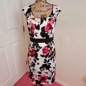 WHBM BEAUTIFUL floral dress